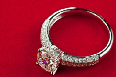 fake diamond wedding ring